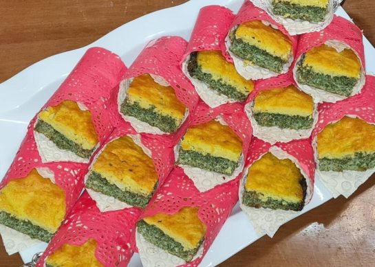 طرز تهیه کوکو دو رنگ سبزی و سیب زمینی در ماهیتابه
