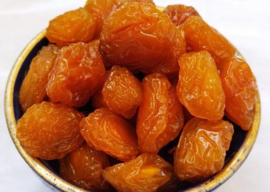 طرز تهیه آلو بخارا به روش خانگی ساده و راحت_رستوران یاب