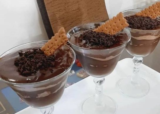 طرز تهیه پودینگ قهوه خانگی با بیسکویت و گردو شیک و خوشمزه_رستوران یاب