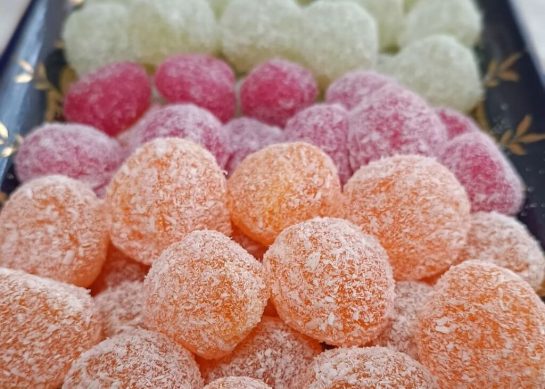 طرز تهیه راحت الحلقوم سنتی با نشاسته گل و ژلاتین به روش بازاری_رستوران یاب