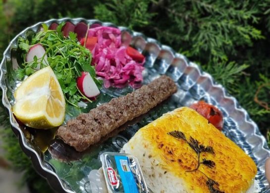 طرز تهیه کباب کوبیده بدون ریزش با گوشت گوسفندی + تمام نکات مهم_رستوران یاب