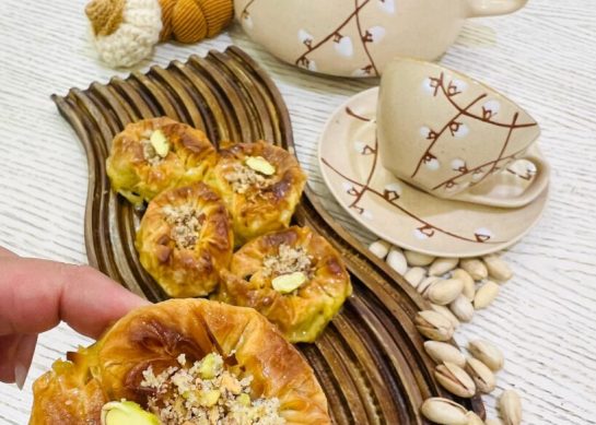طرز تهیه باقلوا حلزونی (باقلوا دو رنگ)با فر و بدون فر برای عید نوروز_رستوران یاب