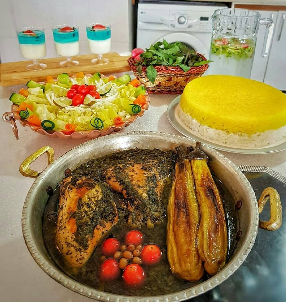 طرز تهیه ترش واش گیلانی با مرغ مجلسی و خوشمزه به روش سنتی_رستوران یاب