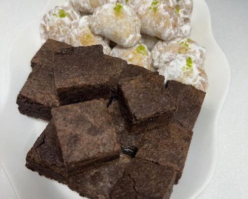 طرز تهیه اسلایس براونی شیک و خوش طعم برای پذیرایی