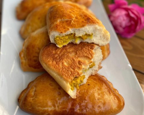 طرز تهیه نان فطیر مغزدار