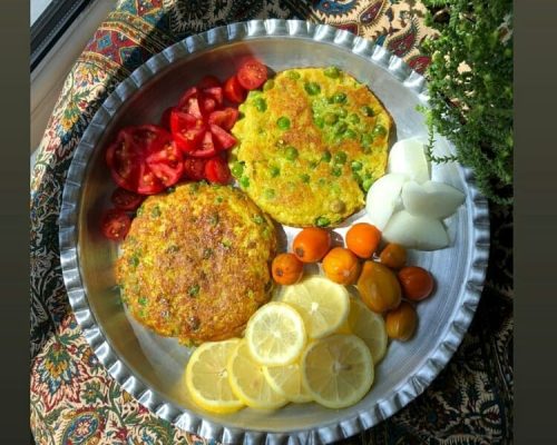 طرز تهیه کوکو نخود فرنگی با سیب زمینی، غذای سریع و خوشمزه برای شام